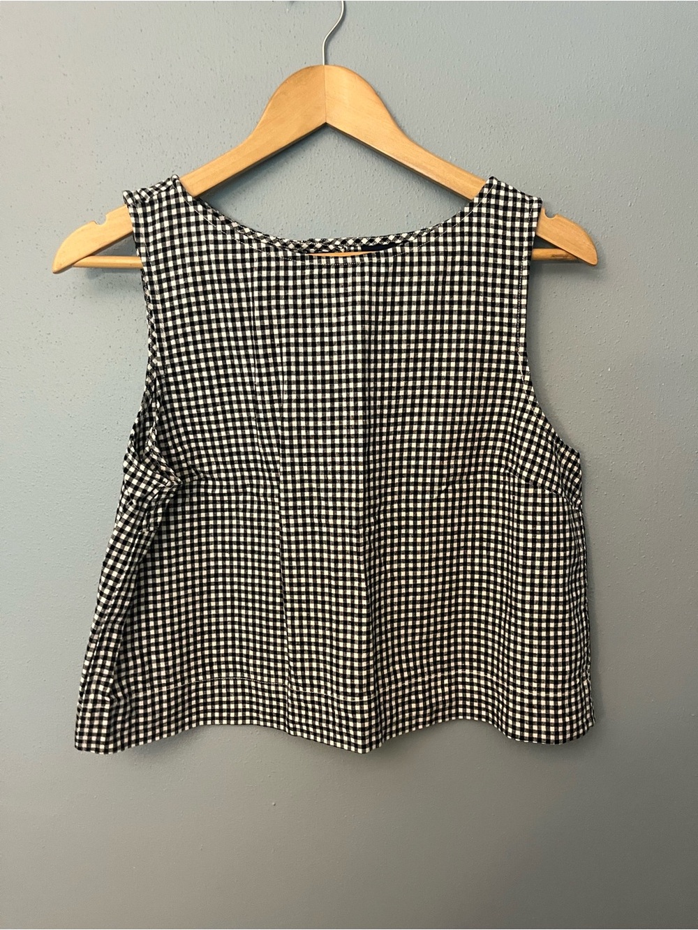 GAP Gingham Cropped Sleeveless Blouse